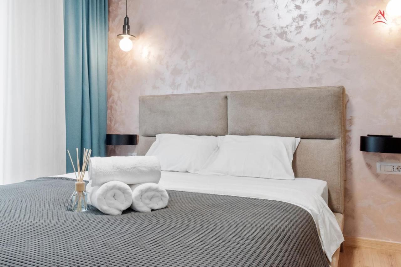 Apartament Opera Residence - Cismigiu, Eroilor, Free Private Parking 布加勒斯特 外观 照片