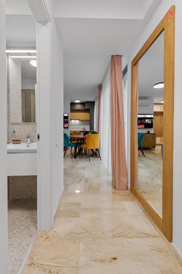 Apartament Opera Residence - Cismigiu, Eroilor, Free Private Parking 布加勒斯特 外观 照片